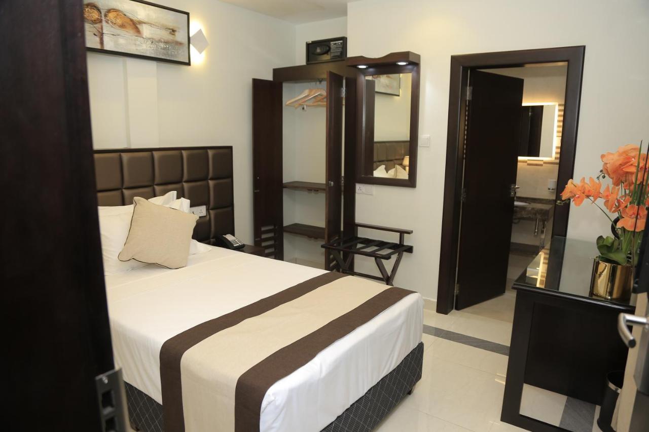 Viveka Hotel Colombo Kalubowila West Extérieur photo